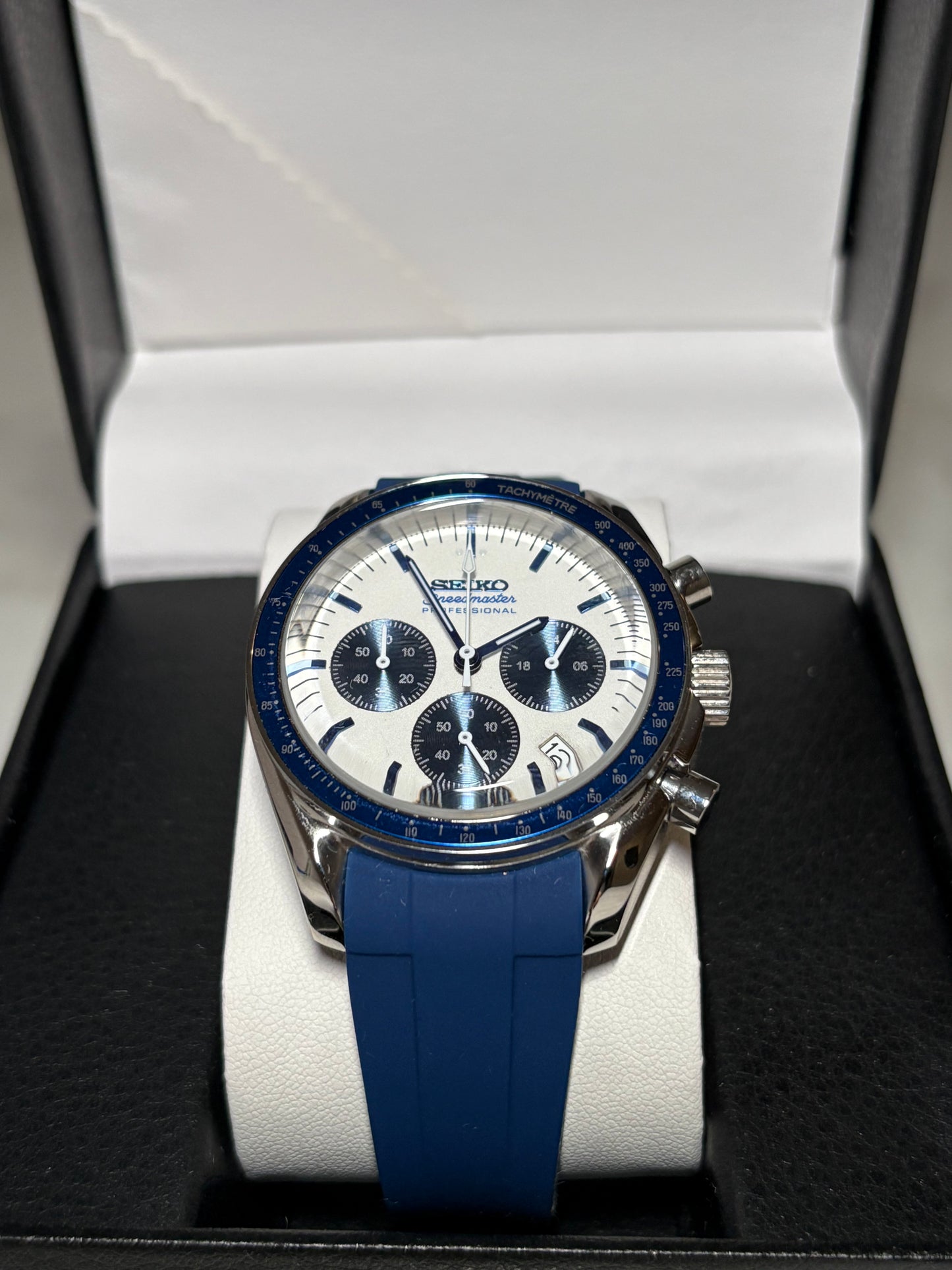 Speedmaster Snoopy Blue